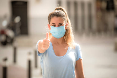 mujer pulgar arriba mujer pulgar arriba