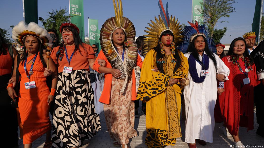 67640074_906 67640074_906