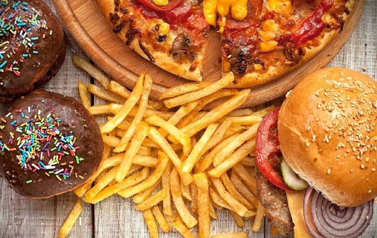 comida chatarra dieta antiinflamatoria