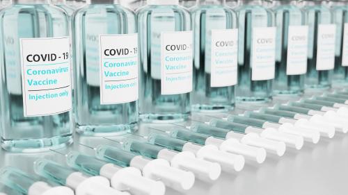 Algunas vacunas contra el Covid-19 podrían ser la clave para crear una cura para el cáncer