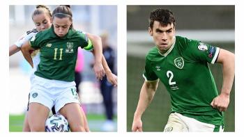 Katie McCabe y Seamus Coleman