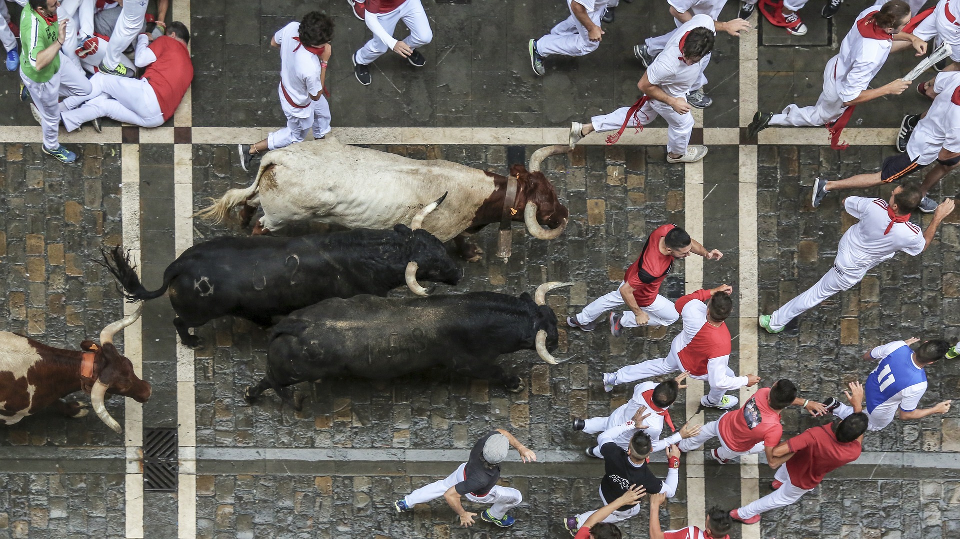 sanfermin 3587336_1920 sanfermin 3587336_1920