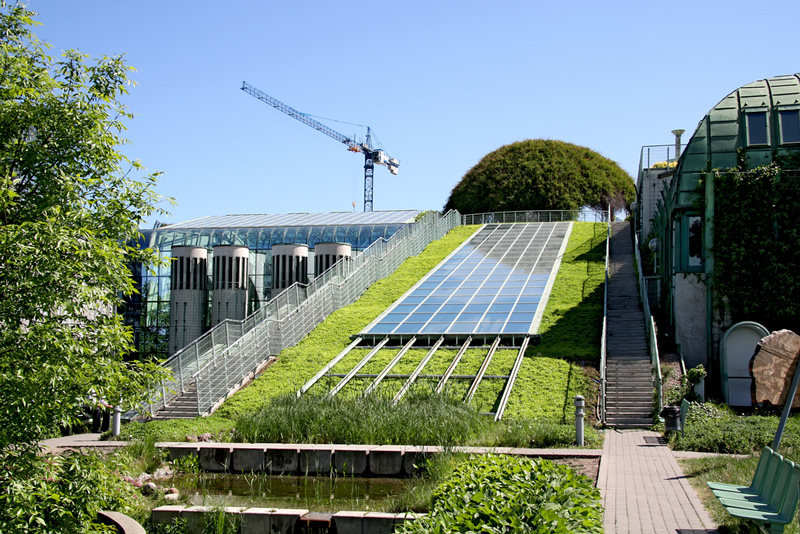 construccion ecologica techo verde panel solar