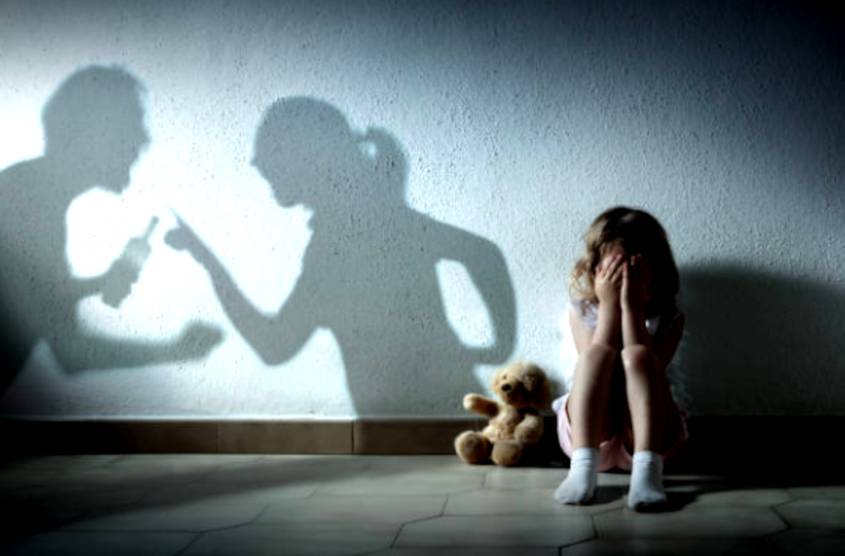 pareja pelea hijos pareja pelea hijos