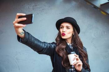 selfie redes sociales smartphone