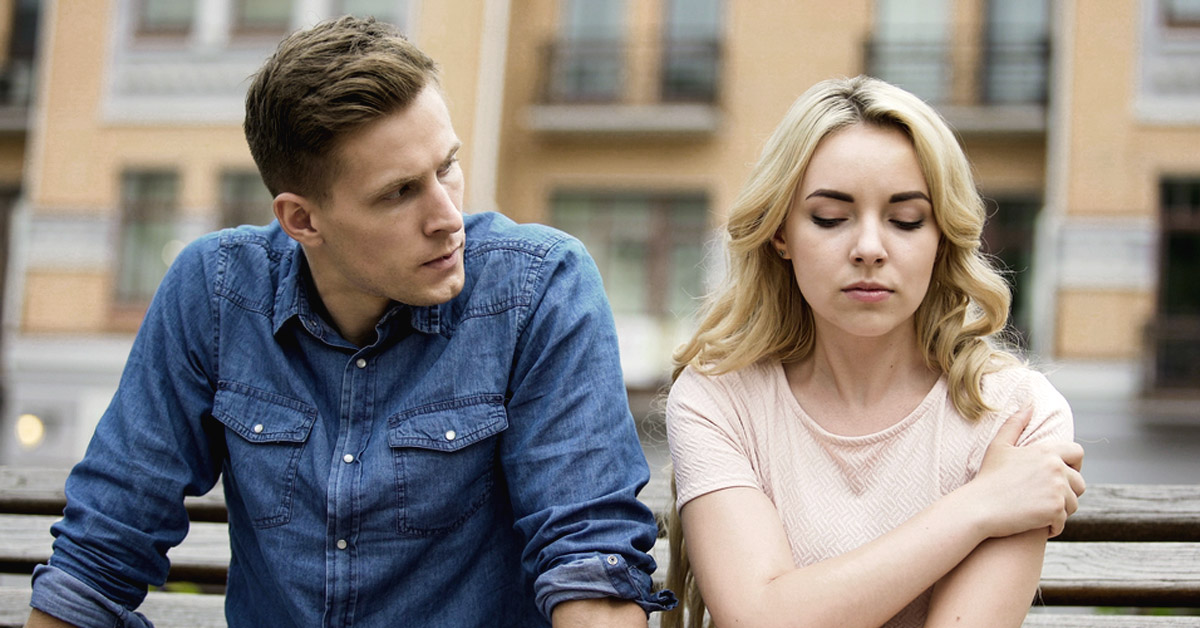 frases-revelan-pareja-ya-no-te-ama pareja peleada en el exterior, problemas de pareja