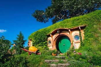 hobbiton AdobeStock_308943102_Editorial_Use_Only