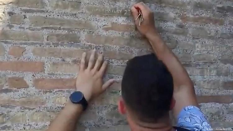 66046168_906 66046168_906