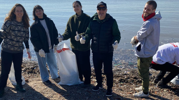 Brubank Con el objetivo de contrarrestar los efectos del cambio climático, Brubank lanzó a mediados de 2024 un proyecto de reforestación en alianza con la ONG Bosques de Agua.