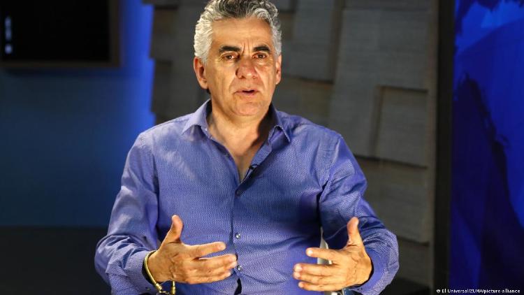 55100194_906 55100194_906