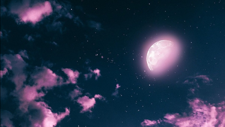 moon 4498253 1280 Luna rosa