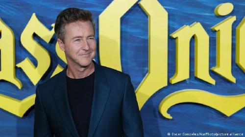 64288617_303 64288617_303