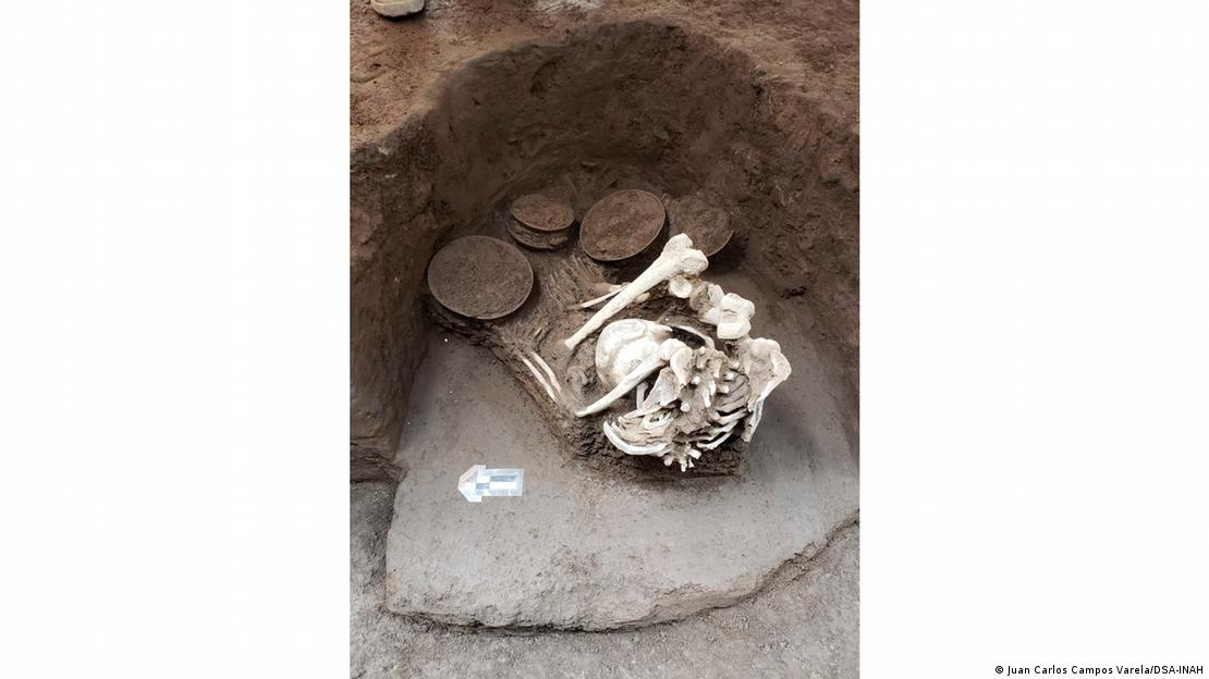 66379837_906 66379837_906