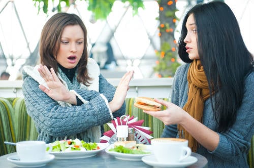 Teria: un trastorno en el que comer se vuelve una fobia