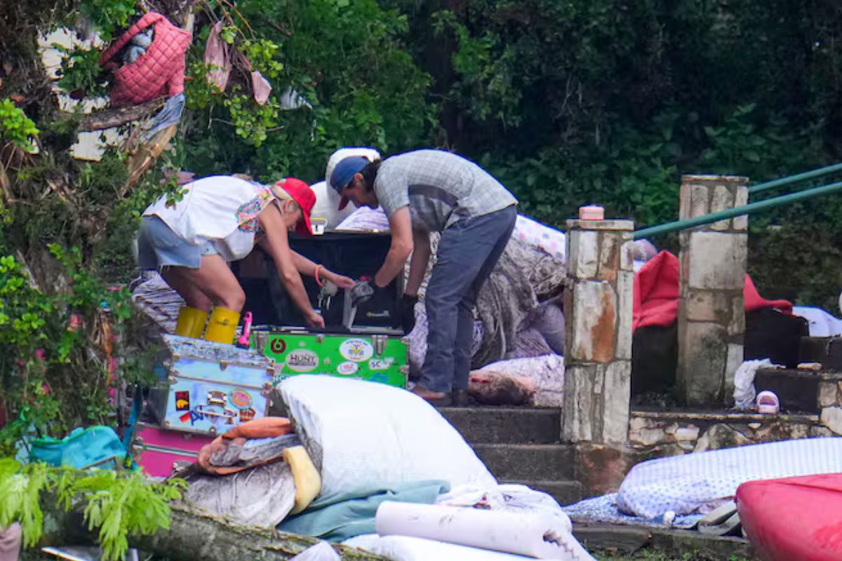 El campamento es de los lugares más afectados por las inundaciones, tras estar al frente del río GuadalupeJulio Cortez AP
