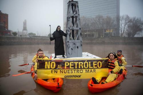 Greenpeace No al Petroleo en nuestro mar Greenpeace No al Petroleo en nuestro mar