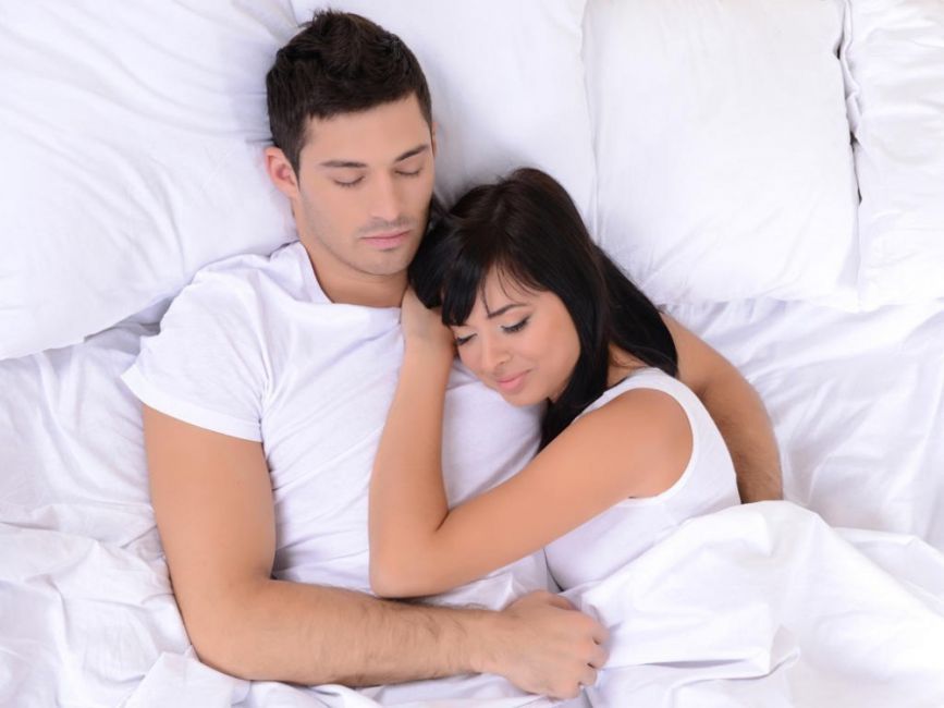 dormir abrazados dormir abrazados