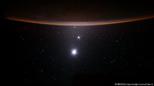 64862350_303 64862350_303