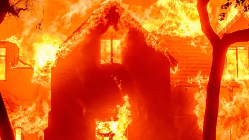 incendios eeuu Se está estudiando la chispa que provocó los incendios, pero el riesgo de que se desarrollen fue extremadamente alto en el sur de California