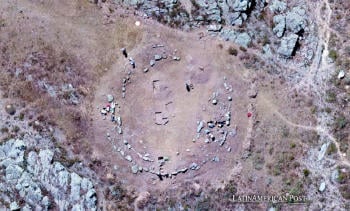 20240222_Revelando el pasado el descubrimiento de una plaza de 5000 aos de antiguedad en Peru se alinea con la era de las piramides de Giza y Stonehenge 780x470