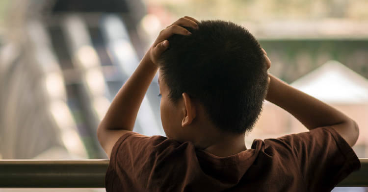 6-cosas-puedes-hacer-ayudar-niño-ansiedad 6-cosas-puedes-hacer-ayudar-niño-ansiedad