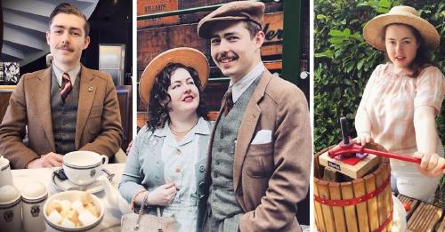 Pareja vive como si estuviera en la decada de los 30 Pareja vive como si estuviera en la decada de los 30