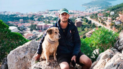 HOMBRE Y PERRO HOMBRE Y PERRO