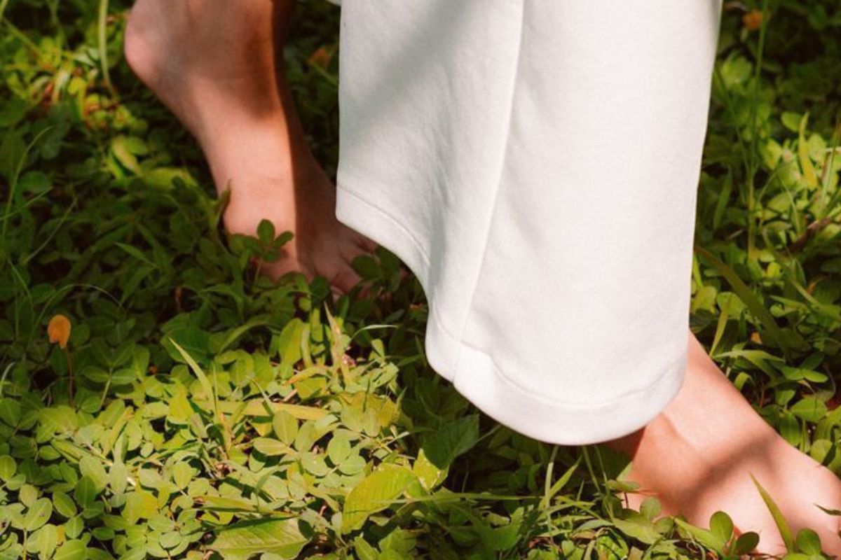 Mindful walking: la tendencia que promete calmar la ansiedad en solo 10 minutos de caminata (Imagen: Pinterest)