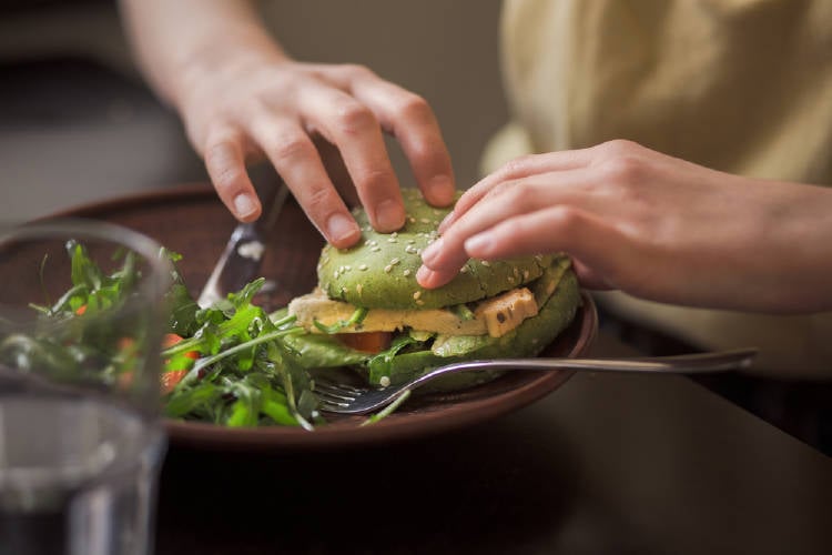 20 recetas crudiveganas sencillas que puedes hacer en casa | Bioguia