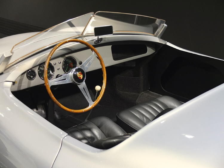 Porsche 550 Spyder interior