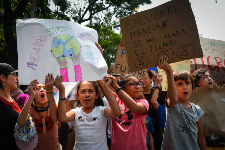 niños huelga clima