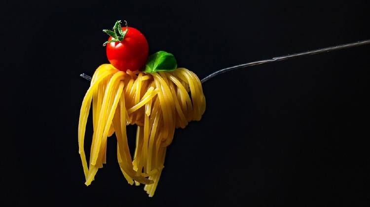 pasta Malos hábitos que ralentizan tu metabolismo