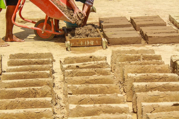 AdobeStock_146309183(1) AdobeStock_146309183(1)