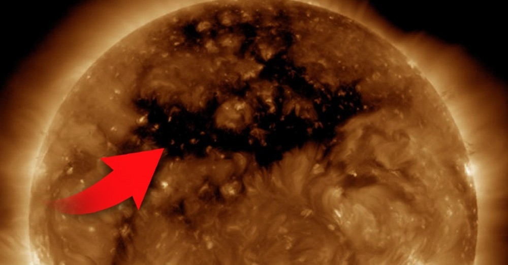 Encuentran en el Sol un enorme agujero y esto es lo que podría pasar
