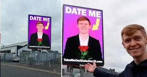 Puso un cartel para su primera cita Puso un cartel para su primera cita