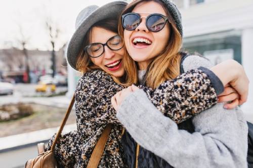 Conoce al eneatipo DOS, quien expresa amor en su sentido amplio