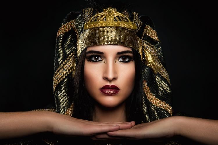 Cleopatra cómo murió