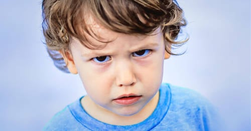 6 cosas que nunca debes decirle a tus hijos mientras los regañas