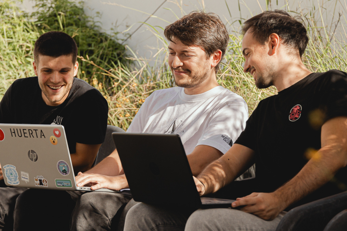 En un contexto donde las organizaciones buscan coherencia entre lo que hacen y cómo lo hacen, Huerta representa un aliado estratégico para el ecosistema de impacto.