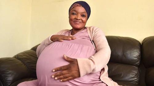 Mujer sudafricana 10 bebes