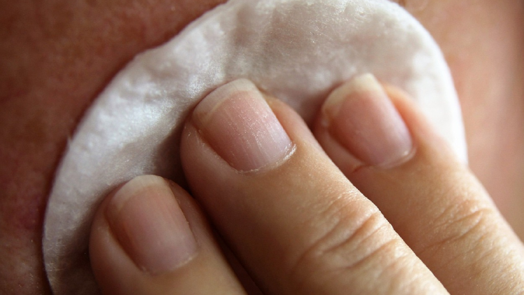 Falabella skin care Seguir una rutina de skincare adecuada es esencial para mantener una piel saludable y radiante.