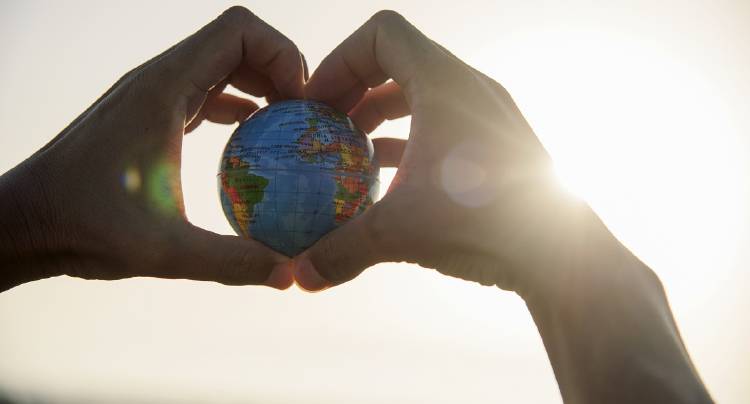 planeta manos eco ciudadano