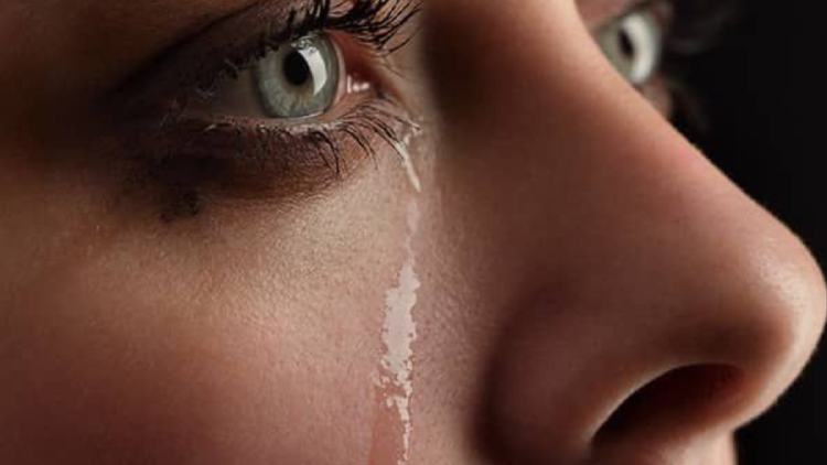 mujer llorando Las aguas del zodiaco son, sin dudas, un reflejo del carácter de los signos que las representan (Foto: Pinterest)