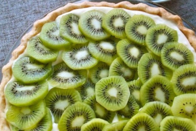 cheesecake El cheesecake de kiwi es una opción perfecta para quienes buscan un postre refrescante, liviano y lleno de sabor. (Imagen: Pinterest)