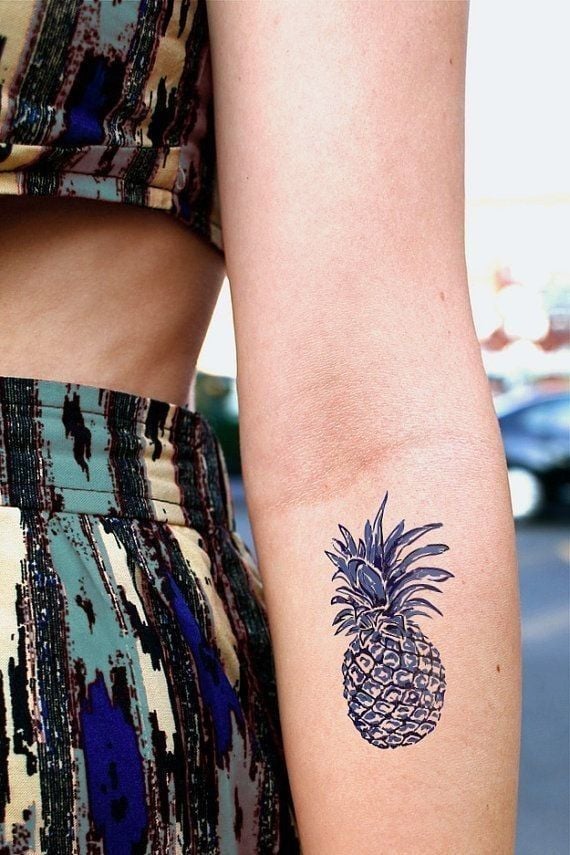tatuaje naturaleza piña