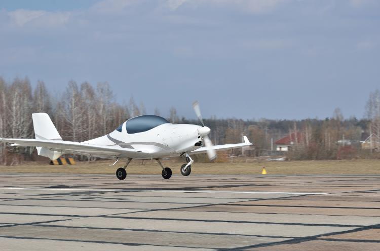 Crean el primer avión de cáñamo del mundo en Canadá