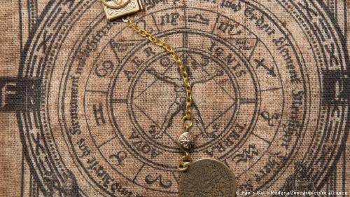 63879019_303 63879019_303