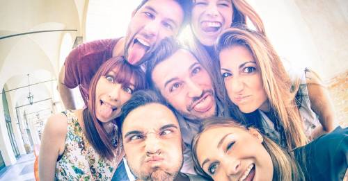 Qué dice sobre ti el promedio de las 5 personas con quienes más te relacionas