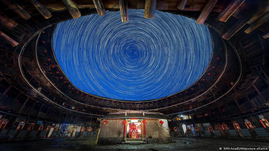 Cómo gira la Tierra Cómo gira la Tierra