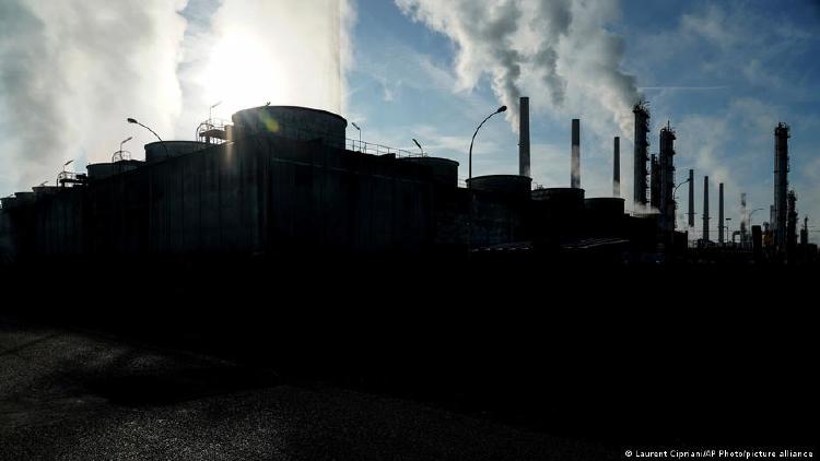 59697468_403 59697468_403